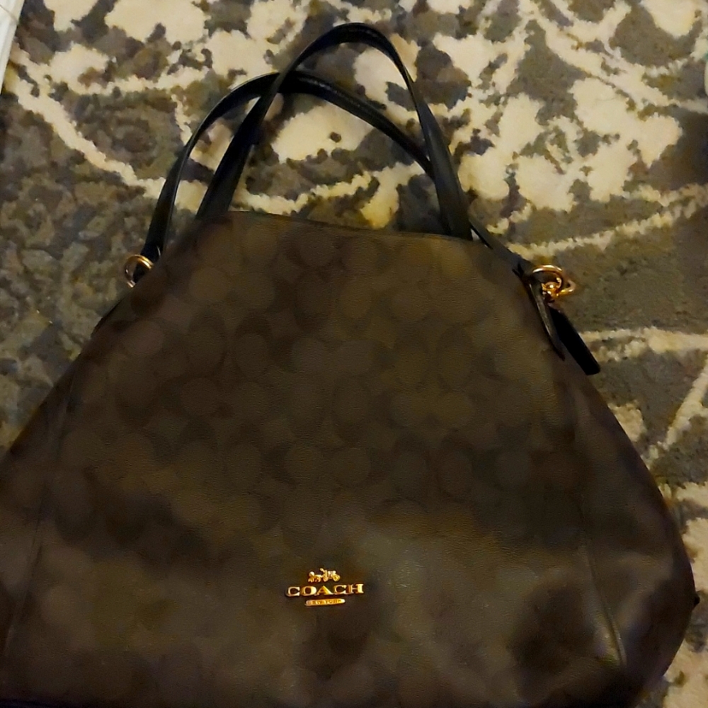 Coach HALLIE SHOULDER BAG SIGNATURE CANVAS With matching wallet and coach chain
